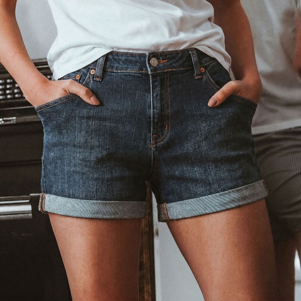 Levi 515 Womens Jean Shorts Size 18 Denim Cuffed Y2K 1990s Early 2000s Vintage